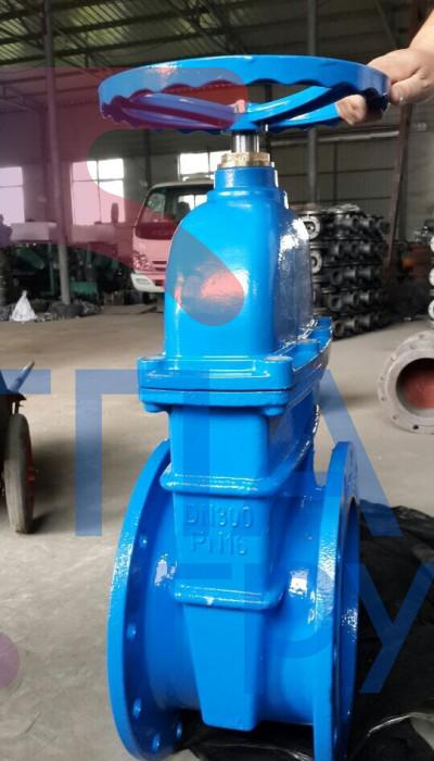 Задвижка с обрезиненным клином Ду600 3